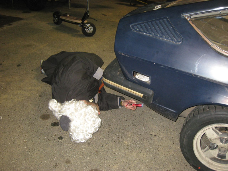 Illustration for article titled 24 Hours Of LeMons Arse Freeze-A-Palooza Über Gallery: Pasta Burners